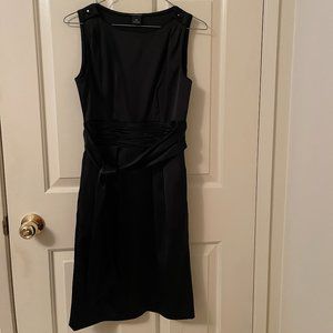 CLUB MONACO Elegant Black Dress Size 00